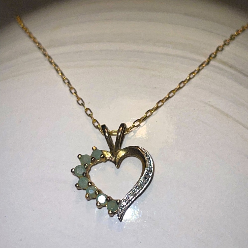 18” Gold Chain Open Heart Necklace w Light Jade Green Colored Stones Rhinestones - Picture 6 of 6